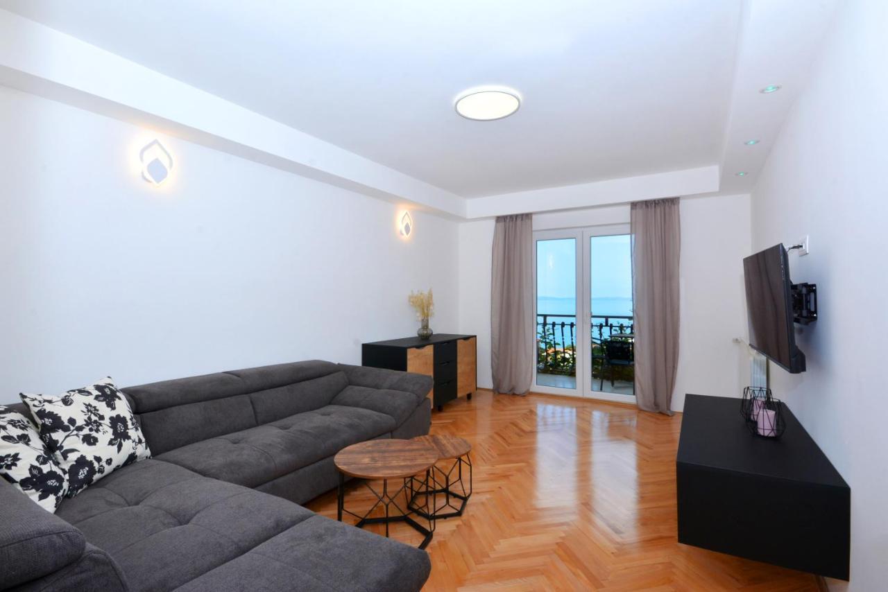 Apartments Radeljic Podstrana Bagian luar foto