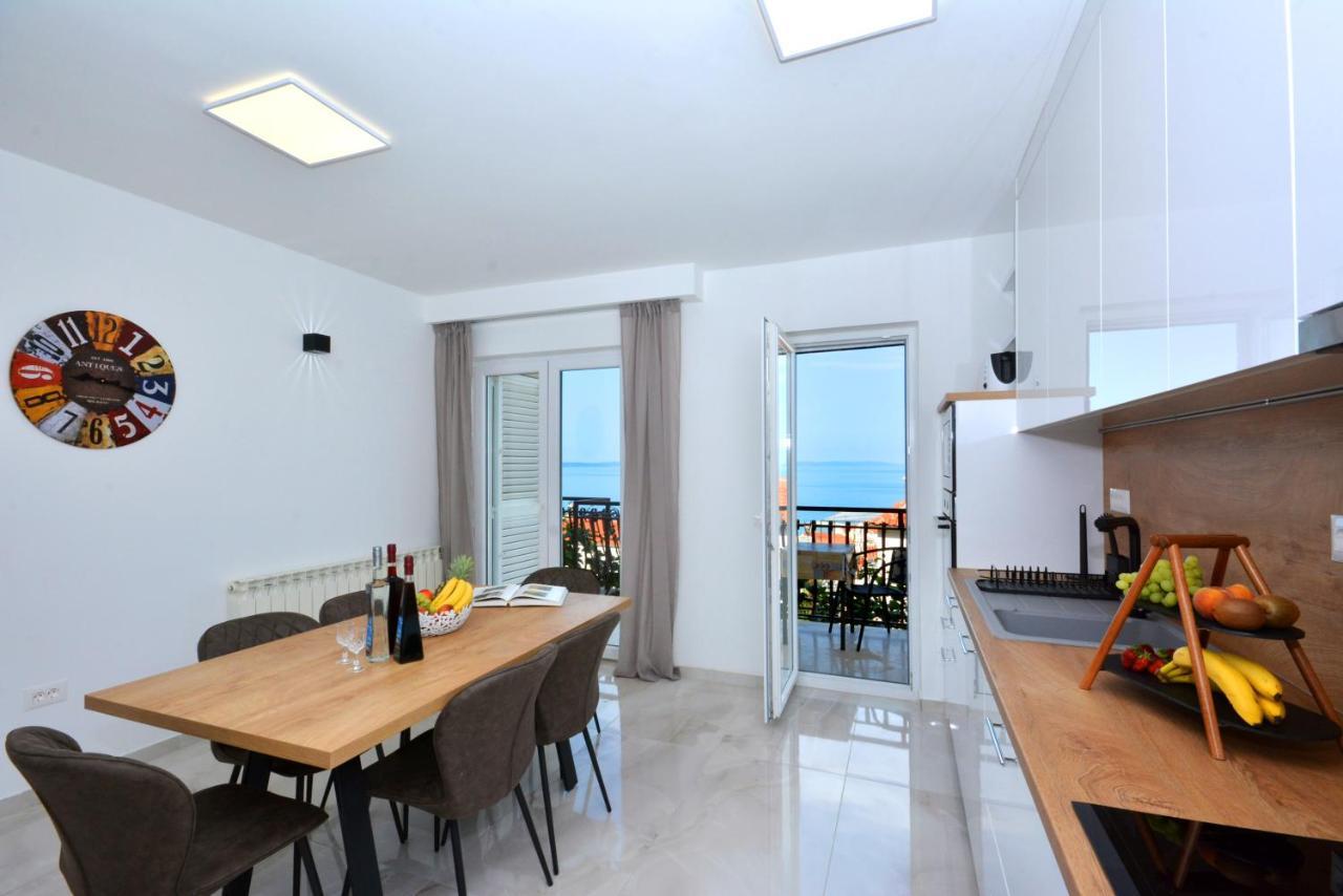 Apartments Radeljic Podstrana Bagian luar foto