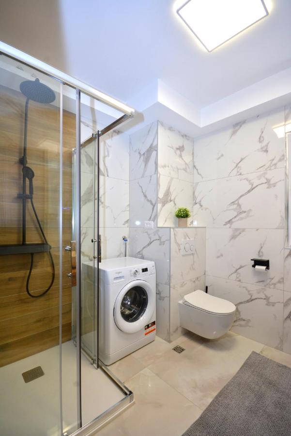 Apartments Radeljic Podstrana Bagian luar foto